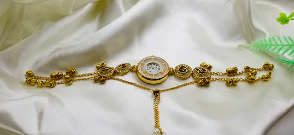 Gold_Brass_Ornate_Link_Bracelet_Wrist_Watch_For_Women
