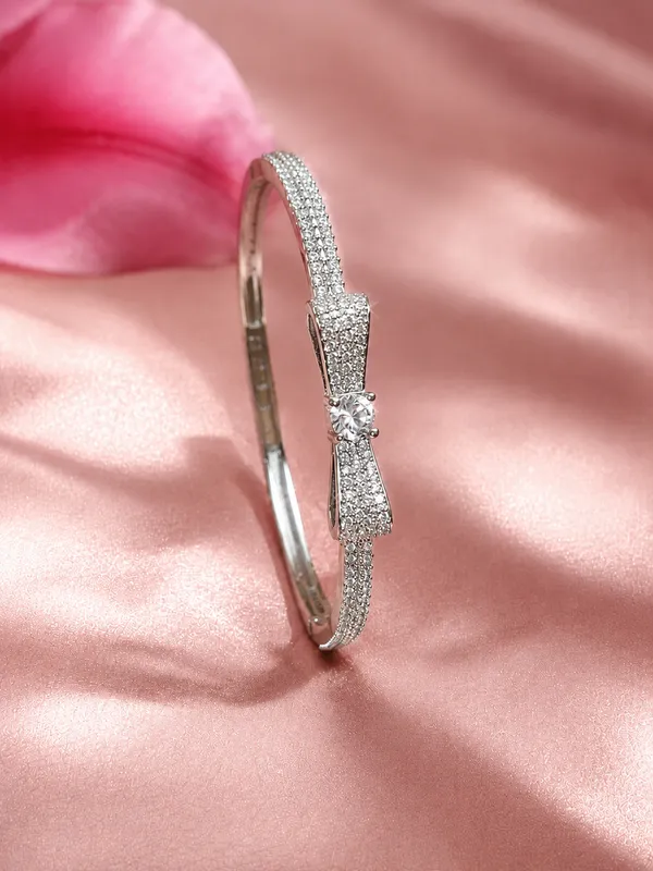 Silver_Tone_Bow_Detail_Open_Bangle_Bracelet_For_Women
