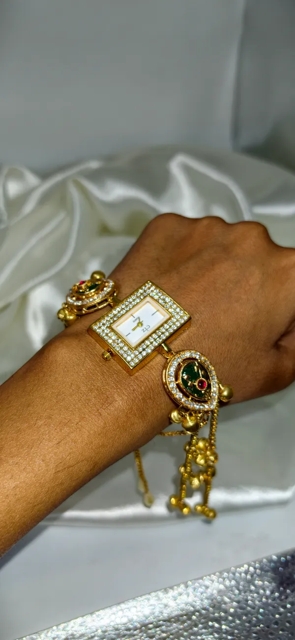 Gold_Tone_Green_Stone_Embellished_Analog_Wrist_Watch_For_Women