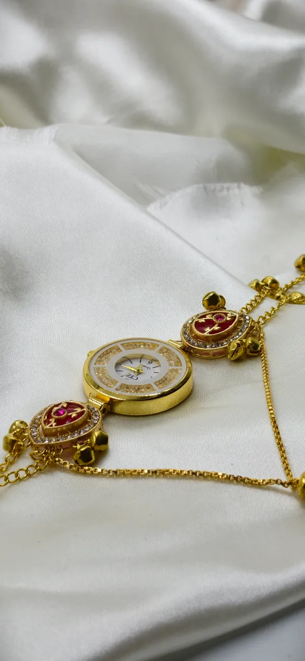 Gold_Tone_Embellished_Quartz_Wrist_Watch_For_Women