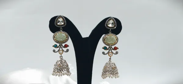 Gold_Green_Tone_Pearl_Stone_Dangler_Jhumka_Earrings_For_Women