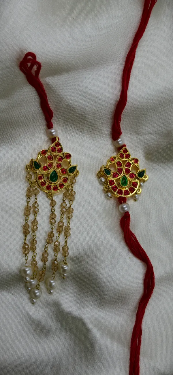 Gold_Tone_Pink_Green_Stone_Studded_Maang_Tikka_For_Women