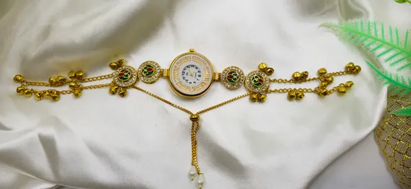 Gold_Brass_Ornate_Link_Bracelet_Wrist_Watch_For_Women