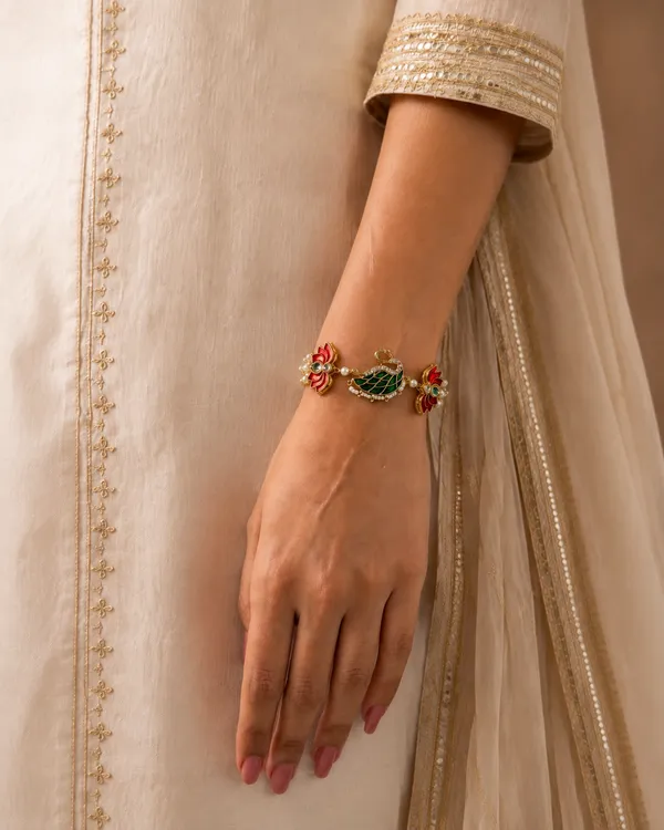 Gold_Tone_Peacock_Floral_Charm_Bracelet_For_Women