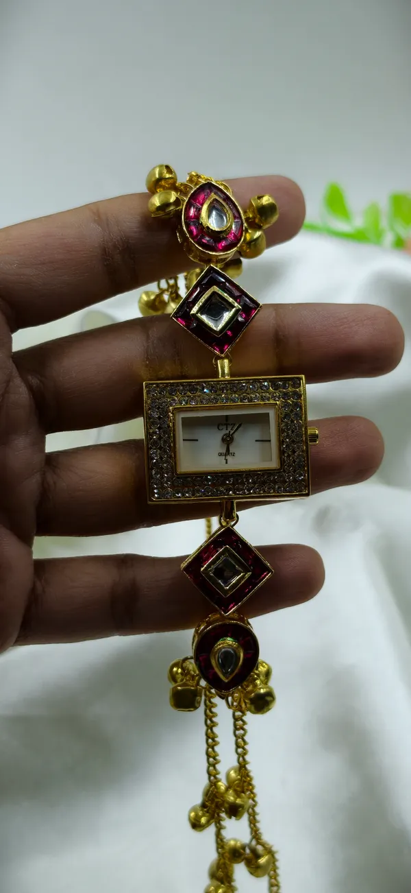 Gold_Brass_Stone_Studded_Watch_Jewellery_Set_For_Women