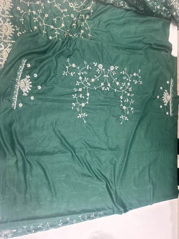 Bottle_Green_Embroidered_Saree_for_Women