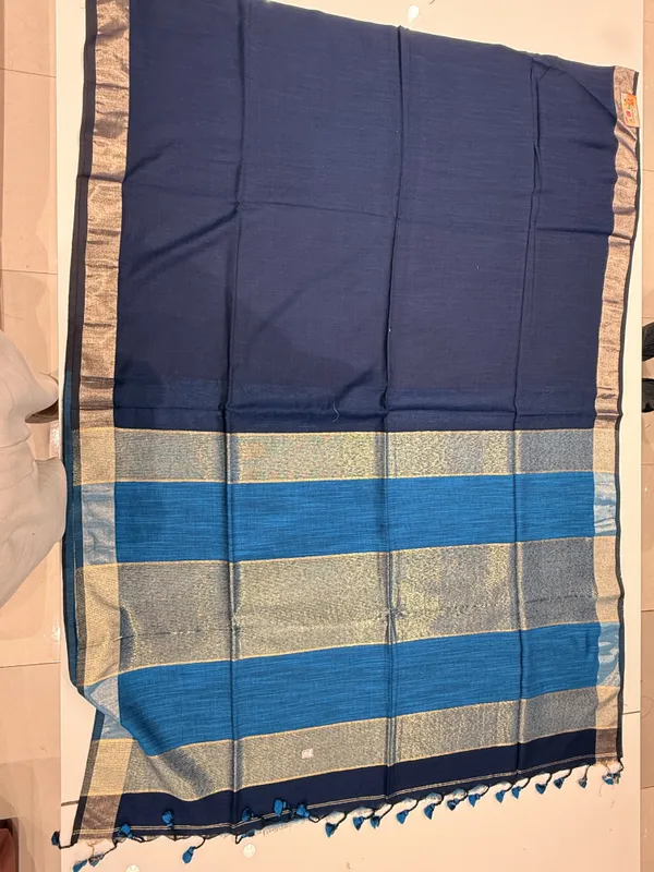 Navy_Blue_Handloom_Saree_For_Women
