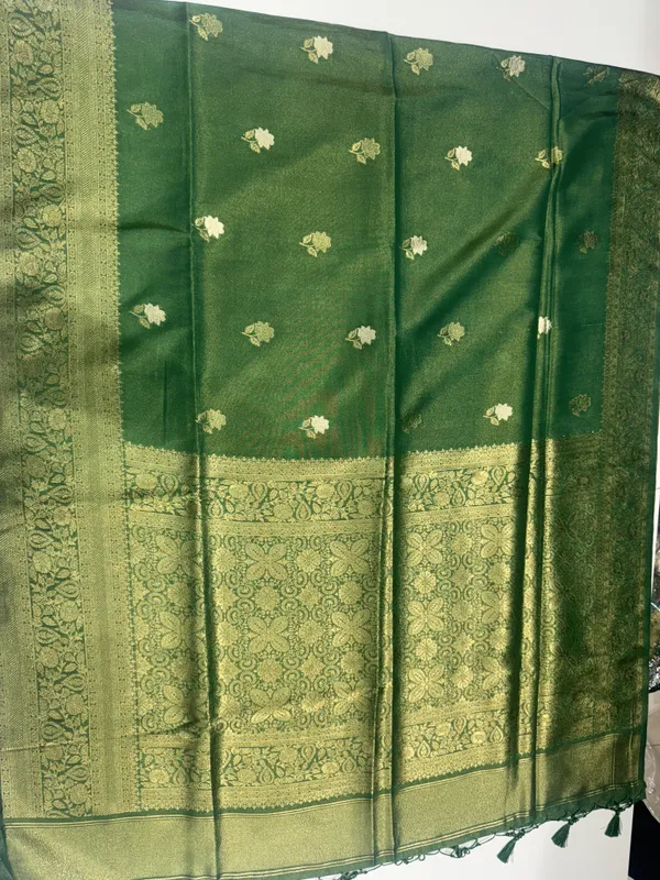 Green_Traditional_Saree_for_Women
