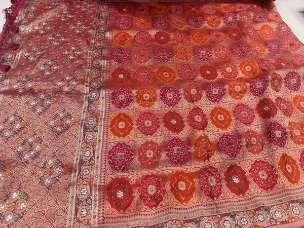 Pink_Orange_Saree_with_handwork_for_Women