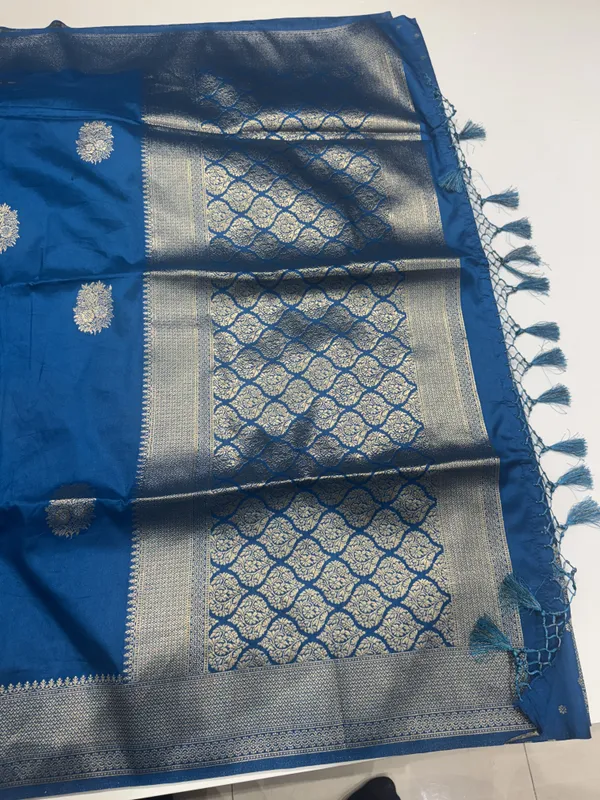 Blue_Silk_Saree_for_Women