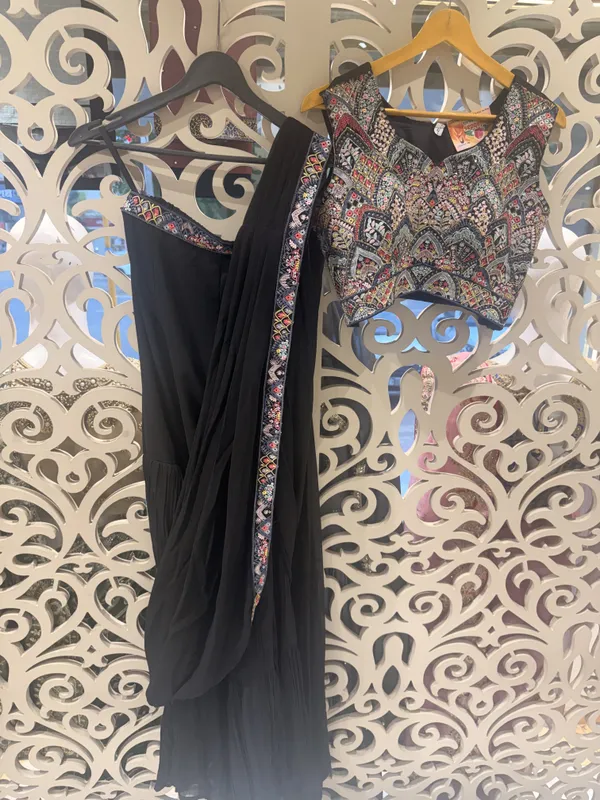Indo_Western_Saree_With_Blouse_work_for_Women