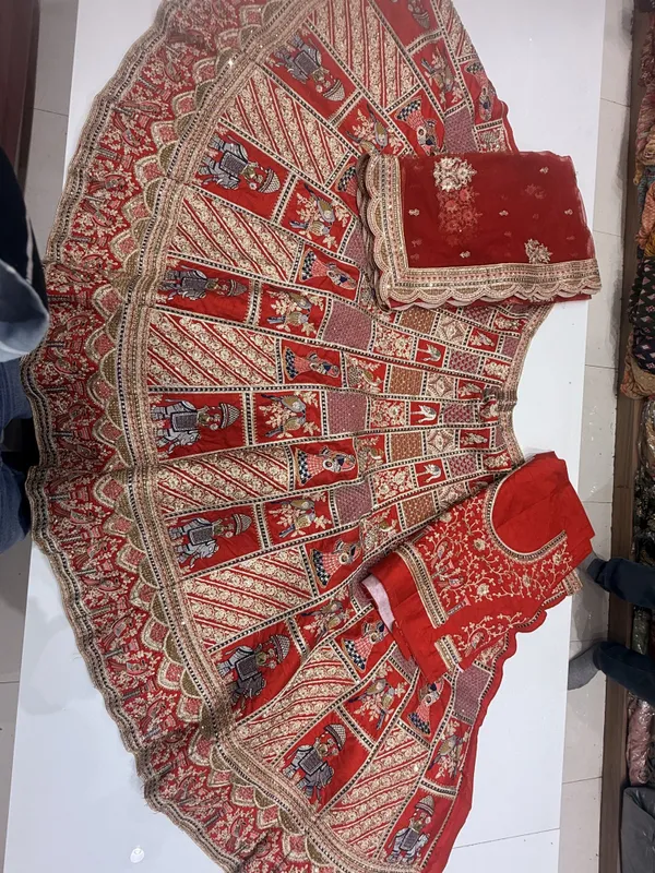Red_Embroidered_Lehenga_Set_Unstitched_For_Women