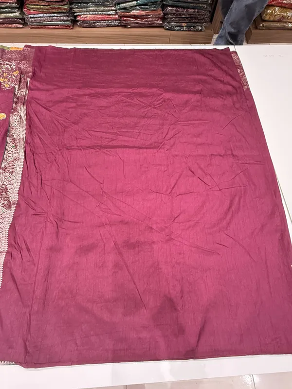 Magenta_Handwork_Saree_For_Women