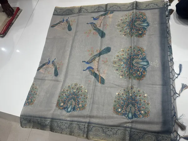 Grey_Organza_Peacock_design_Saree_with_kashyap_Work_for_Women