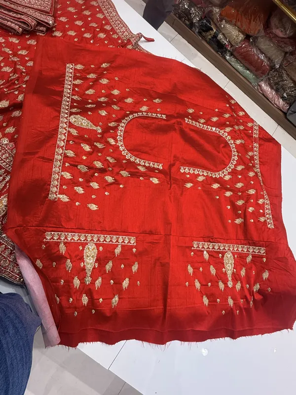 Bridal_Red_Embroidered_Lehenga_Choli_for_Women