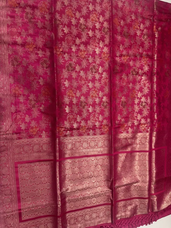 Magenta_Silk_Saree_for_Women
