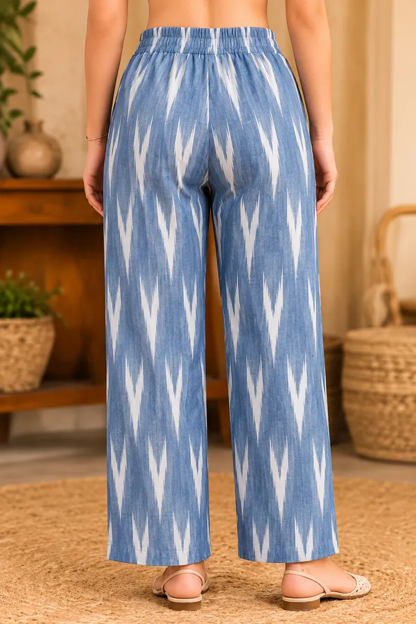 LA_QAYARA_Women's_Blue_&_White_Ikat_Printed_Straight_Kurta_with_Palazzo_Pants_Co-Ord_Set