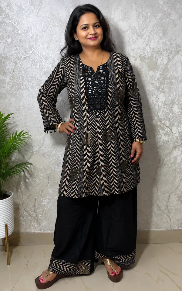Black_Printed_Ethnic_Kurta_Set_for_Women