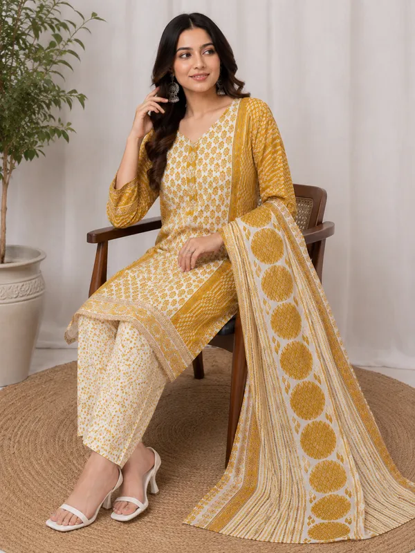 Yellow_Cotton_Kurta_Set_For_Women