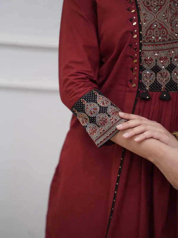 Maroon_Cotton_Kurta_Set_For_Women