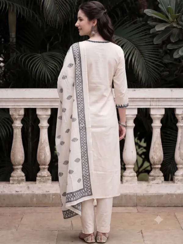 Women’s_Cream_&_Black_Printed_Kurta_Pant_Dupatta_Set_|_Stylish_Ethnic_Wear_|_Jaipuri_Dhage