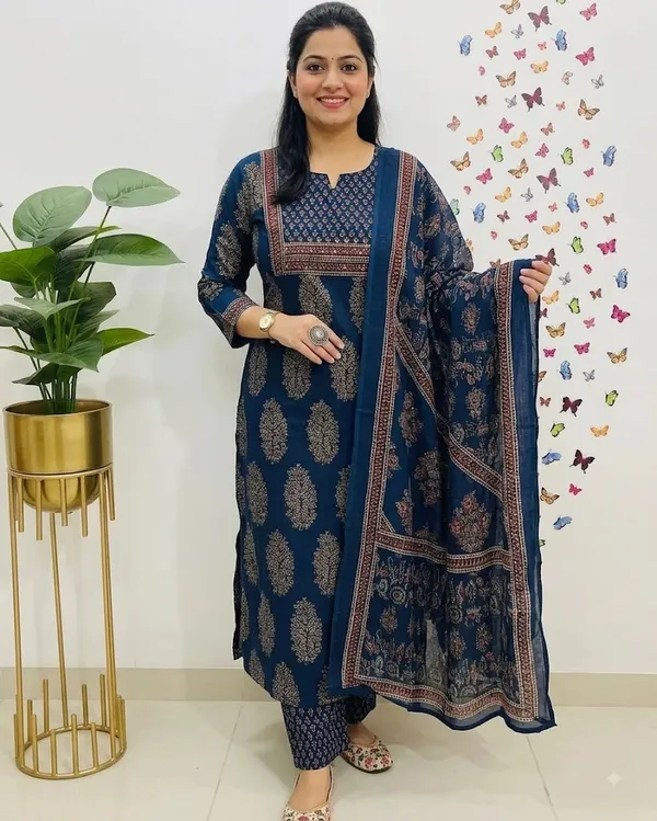 Navy_Blue_Cotton_Kurta_Set_For_Women
