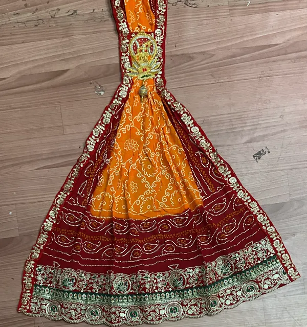 Maroon_&_Orange_Georgette_Brooch_Pila_For_Women