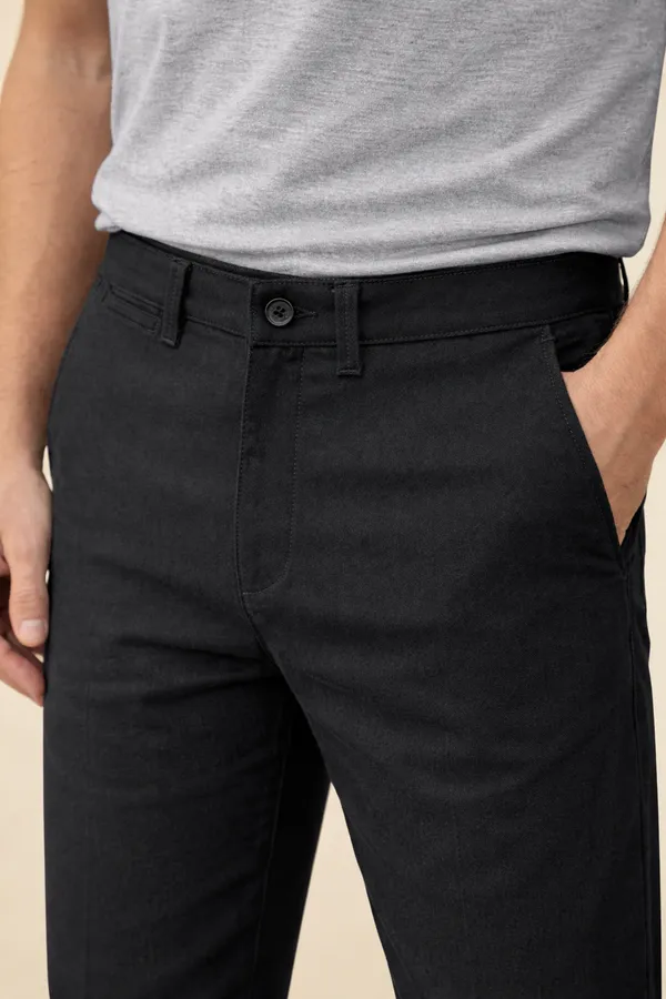 Black_Cotton_Slim_Fit_Trousers_For_Men