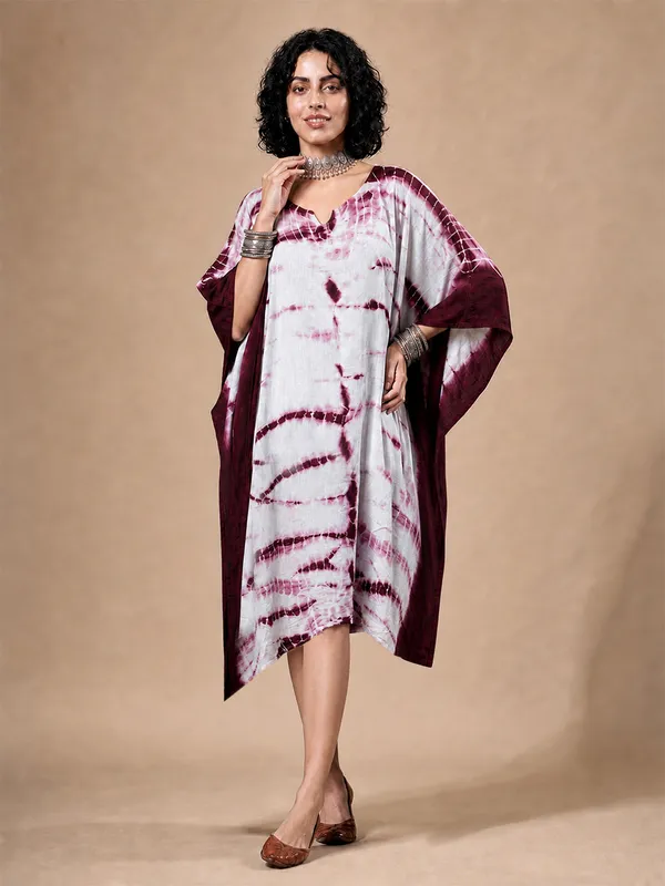 Iridaa_Jaipur_Trends_Rayon_Crepe_Tie-dye_Printed_Kaftan_Style_Dress