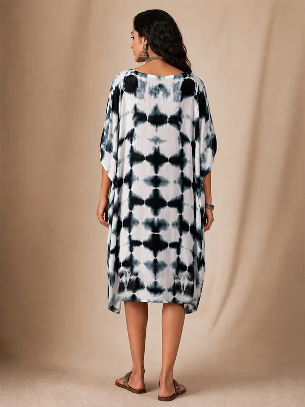 Iridaa_Jaipur_Trends_Rayon_Crepe_Tie-dye_Printed_Kaftan_Style_Dress