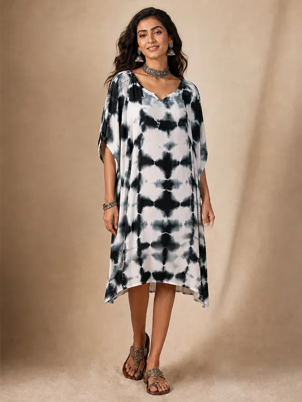 Iridaa_Jaipur_Trends_Rayon_Crepe_Tie-dye_Printed_Kaftan_Style_Dress