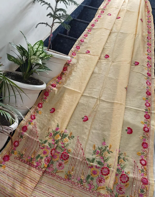 Khaat_Trends_Linen_Chanderi_Hand_Embroidery_Saree_With_Blouse