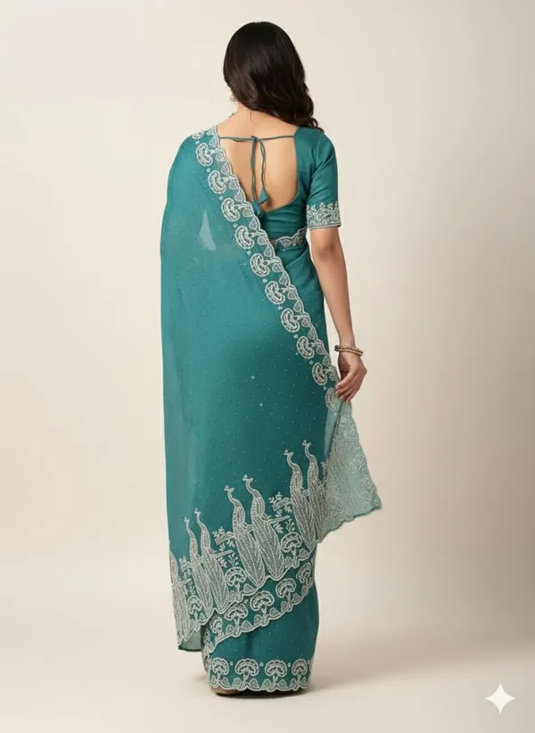 Embroidered_Saree_With_Paisley_Border