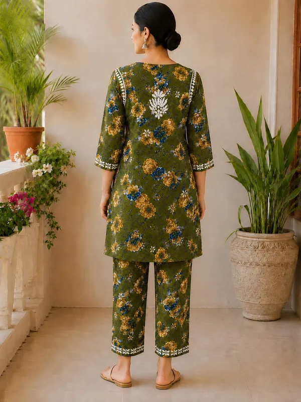 Green_Rayon_Floral_Print_Chikankari_Co-ord_Set_For_Women