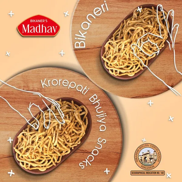 Madhav_Karod_Pati_Bhujiya_and_Jhal_Chana_Chur_COmbo_|_400_G_x_2_packs_|_Handmade_with_No_Palm_Oil