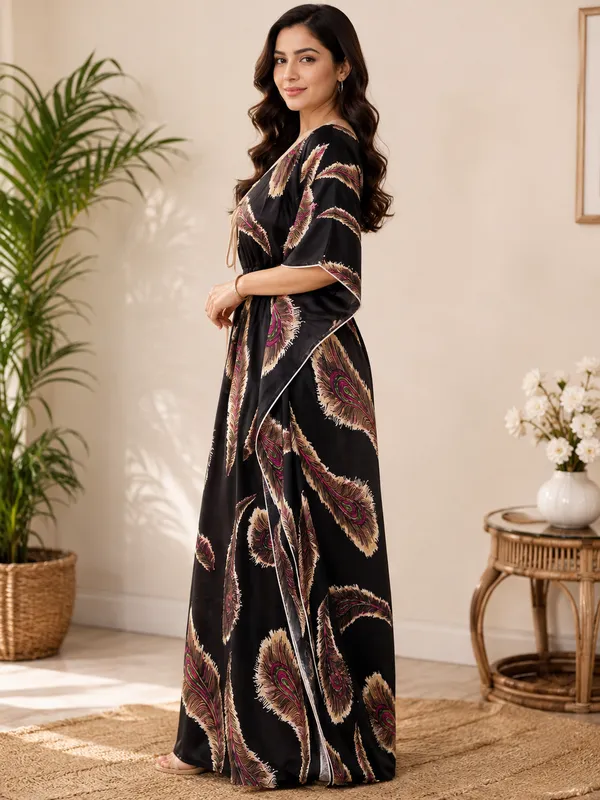 Black_Feather_Pattern_Kaftaan_Nighty