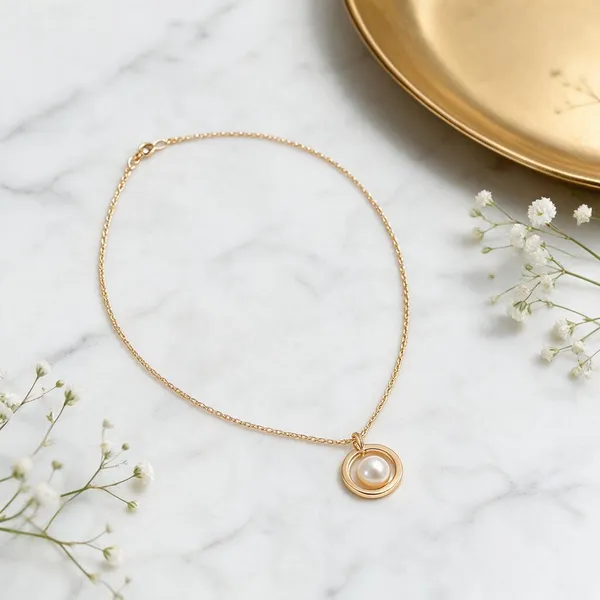 Gold_Tone_Pearl_Pendant_Necklace_For_Women