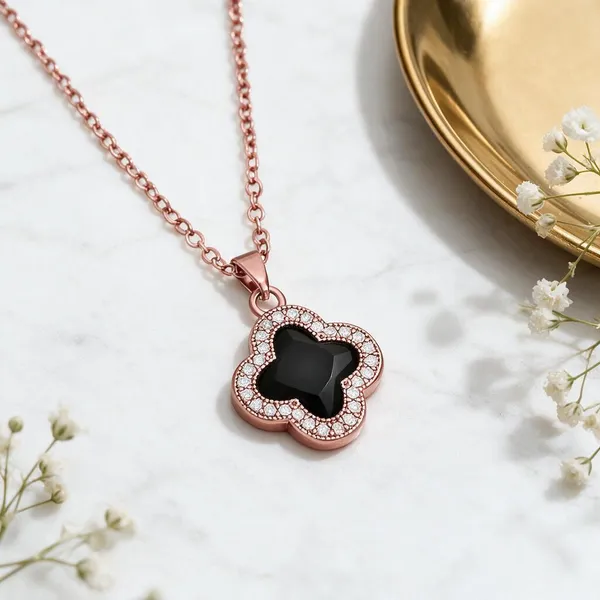 Rose_Gold_Tone_Clover_Pendant_Necklace_For_Women