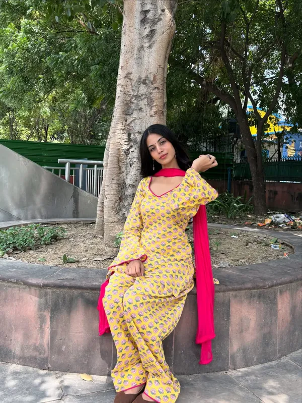 Libas_Yellow_Floral_Printed_Kurta_Pant_Set_with_Pink_Dupatta