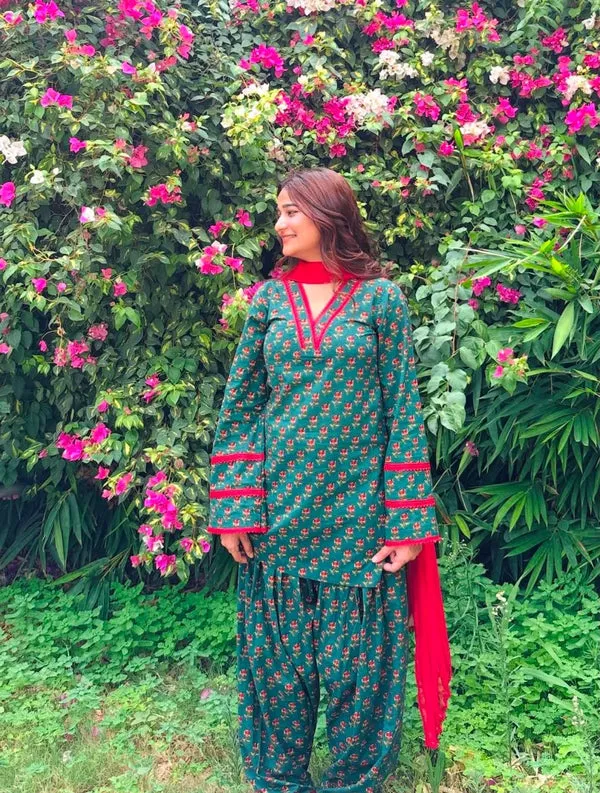 Libas_Teal_Floral_Printed_Kurta_&_Farshi_Salwar_Set