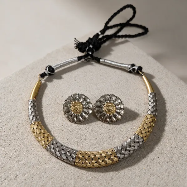 Multicolour_Metal_Choker_For_Women