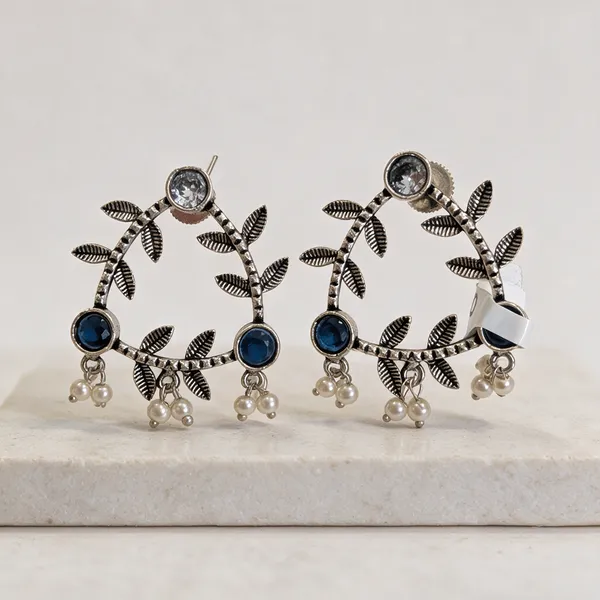 Silver_Metal_Earring_For_Women