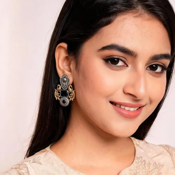 Silver_Metal_Earring_For_Women