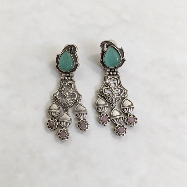 Blue_Metal_Earring_For_Women