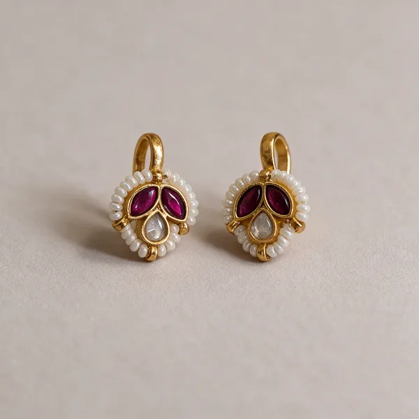 Gold_Metal_Earring_For_Women