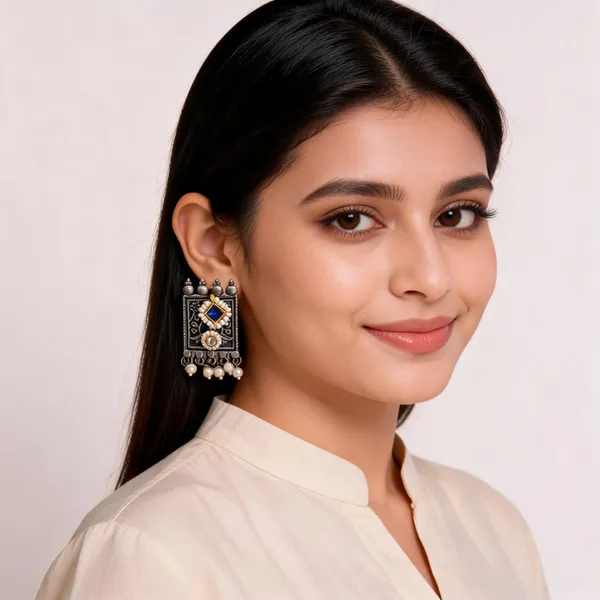 Silver_Metal_Earring_For_Women