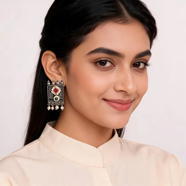 Silver_Metal_Earring_For_Women