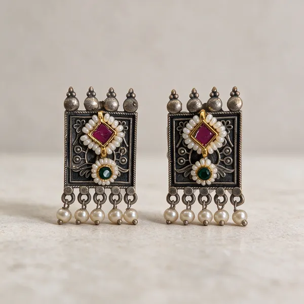 Silver_Metal_Earring_For_Women