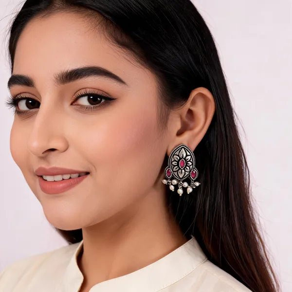 Silver_Metal_Earring_For_Women