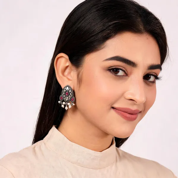 Silver_Metal_Earring_For_Women